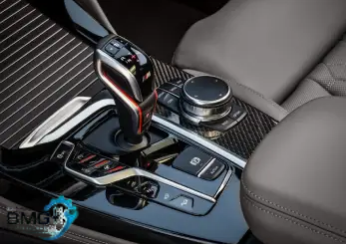 تعمیرگاه بی ام جی